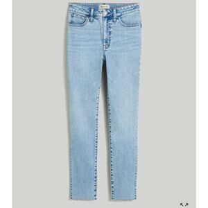 Madewell Curvy 10" High-Rise Roadtripper Authentic Skinny Jeans in Bruening Wash